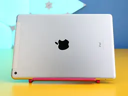 Планшет Apple iPad (2018) 32GB Wi-Fi + Cellular Silver (MR6P2) Б/У [159993] - мініатюра 5