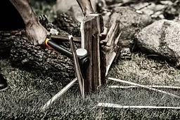 Сокира-молот будівельна Fiskars Pro IsoCore S 1,1 кг / 36 см (1062936) - мініатюра 10