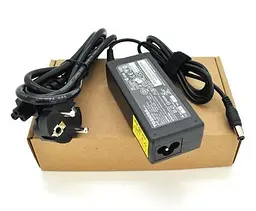 Блок живлення для ноутбука Merlion для ноутбука TOSHIBA 15V 4A (60 Вт) штекер 6,36*3,0мм, довжина 0,9м + кабель пита (LTO60 / 15-6,36*3,0)