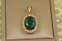 Кулон Xuping Jewelry Ожинка із зеленим 2 см золотистий