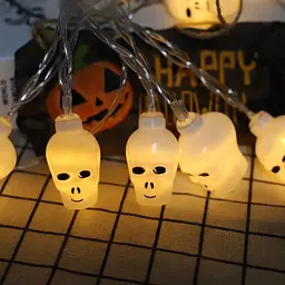 Гирлянда на Хэллоуин Черепа 10 led 150 см 4 × 2 см белая