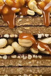 Набір шоу-бокс шоколадних батончиків Caramel Cashew 40 г х 10 шт.  - мініатюра 9