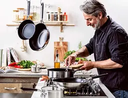 Сковорода універсальна KitchenAid СSS 30 см срібляста СС005703-001 - мініатюра 3