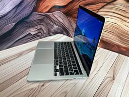 Ноутбук Apple MacBook Pro 13" 2020 i7-1068NG7/32/512 (C02DW1LBML87) Б/в - мініатюра 3