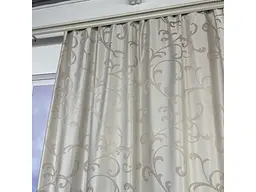 Жакардові штори бежевого кольору з вензелем на тасьмі 2шт. 150х270 ALBO pbe0052397 - мініатюра 3