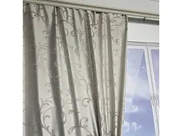 Жакардові штори бежевого кольору з вензелем на тасьмі 2шт. 150х270 ALBO pbe0052397 - мініатюра 10