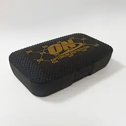 Таблетниця Optimum Nutrition Pill Box, чорний/золотистий