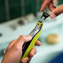 Змінне плаваюче лезо Philips OneBlade 360 для тримера 1 шт. салатове (QP410/50) - мініатюра 2