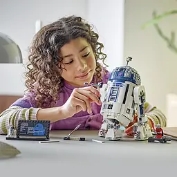 Конструктор LEGO Star Wars R2-D2, 1050 деталей (75379) - мініатюра 5