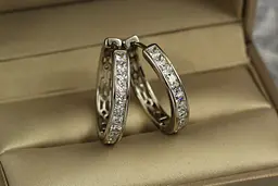 Сережки Xuping Jewelry доріжку з камінців із гладкими бортиками ззаду дірочки 2 см сріблясті