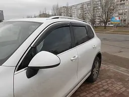 Дефлектори вікон вітровики для Volkswagen Touareg 2010- 4дв Хром молдинг - мініатюра 2
