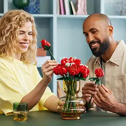 Конструктор LEGO Botanicals Букет троянд 822 деталі (10328) - мініатюра 8