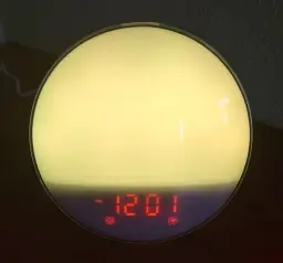 Світловий будильник-нічник з підсвічуванням Sunshine Годинник з імітацією сходу сонця FM радіо та підтримкою WI-FI - мініатюра 4