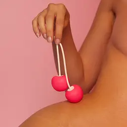 Вагінальні кульки Love To Love Cherry Love, 12 см, рожевий - мініатюра 4