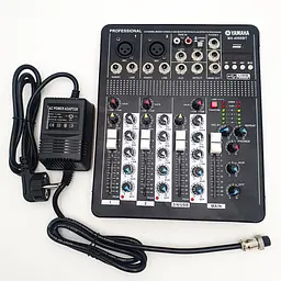 Активний аналоговий пульт мікшерний 4 канальний аудіо підсилювач USB MP3 і Bluetooth UKC Mixer BT 4000