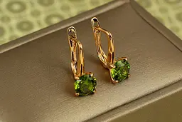 Сережки Xuping Jewelry солістка з смарагдовим каменем 1,7 см золотисті
