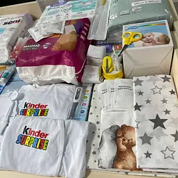 Набір до пологового будинку для мами і новонародженого Kinder Surprise у прозорій сумці L + сумка М для малюка у подарунок EkoMama - мініатюра 5