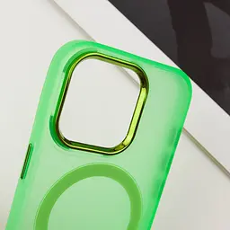 Чохол TPU+PC Lily with MagSafe для Apple iPhone 15 Pro (6.1) Neon Green - мініатюра 5
