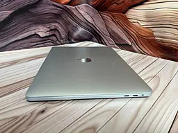 Ноутбук Apple MacBook Pro 13" 2020 i7-1068NG7/32/512 (C02DW1LBML87) Б/в - мініатюра 5