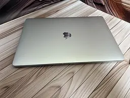 Ноутбук Apple MacBook Pro 15" 2017 i7-7700HQ/16/256 (C02WP00THTD7) Б/в - мініатюра 7