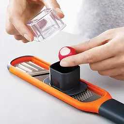 Тертка-слайсер Joseph Joseph Handi-Grate Multi-Function Grater Orange - мініатюра 4