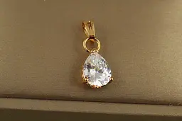 Кулон Xuping Jewelry біла крапля 1,5 см золотистий
