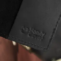Подарунковий набір чоловічий в коробці Handycover №46 (чорний) ключниця, обкладинка на документи і паспорт - мініатюра 8