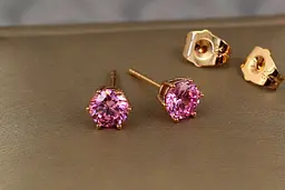 Сережки гвоздики Xuping Jewelry рожевий фіаніт на шість кріплень 6 мм золотисті