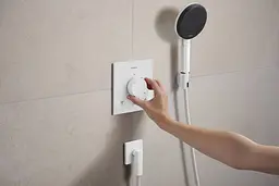 Шлангове під'єднання Hansgrohe FixFit Fine E зі зворотнім клапаном matt white 28883700 - мініатюра 3
