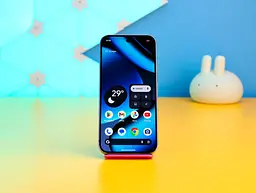 Смартфон Google Pixel 10 Pro 16/128GB Moonstone (GA10313-GB) Б/У [174894] - мініатюра 2