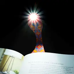 Закладка-ліхтарик Flexilight Класика Вишиванка 14.7x3.6x1.3 см (FLICO) - мініатюра 7