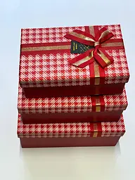 Набір подарункових коробок прямокутних 3 шт червоні з бантом коробки для подарунків та святкового пакування - мініатюра 4