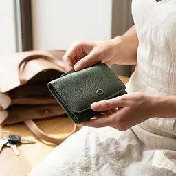 Жіночий гаманець компактного розміру з натуральної шкіри ST Leather 23072 зелений - мініатюра 2
