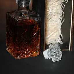 Подарунковий набір віскі Whiskey Stones №11 графин Selecta в дерев'яному пеналі - мініатюра 8