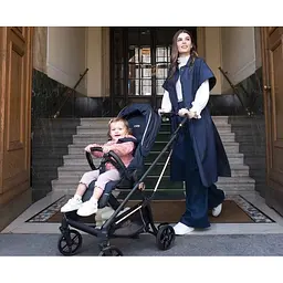 Прогулянкова коляска Peg-Perego Vivace Blue Shine, темно-синя (IP28000000RO51PL31) - мініатюра 11