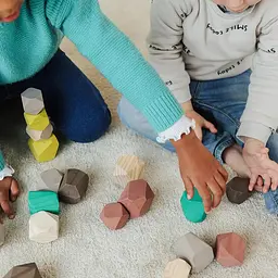 Гра-балансир Miniland Towering Wood Stones Дерев'яні камінці 18 шт. (94052) - мініатюра 3