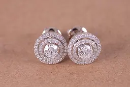 Сережки гвоздики з білого золота з діамантами S-0076