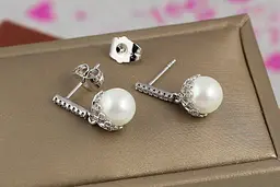 Сережки гвоздики Xuping Jewelry жолуді з перлами 2 см сріблясті - мініатюра 2
