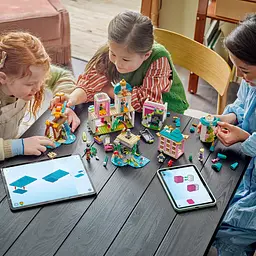 Конструктор LEGO Disney Princess Замок принцеси та королівські улюбленці 787 деталей (43267) - мініатюра 11