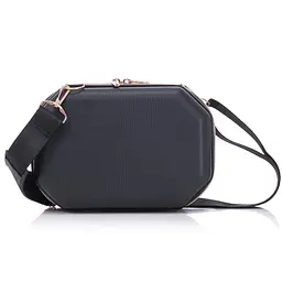 Бьюті-кейс Semi Line 4.5L Black (T5821-1) - мініатюра 4