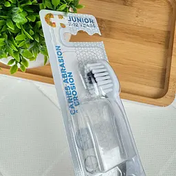 Набір Curasept Biosmalto Junior від 7 до 14 років (зубна паста 75 мл + зубна щітка) - мініатюра 3