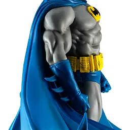 Статуетка DC Comics Batman Classic Version Scale 1/9 27 см - мініатюра 8