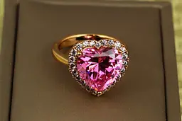 Кільце Xuping Jewelry серце океану з рожевим каменем 1,6 см р 20 золотисте - мініатюра 2