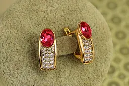 Сережки Xuping Jewelry Дипломатія з рожевим каменем Сваровські 1,9 см золотисті - мініатюра 2