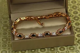 Браслет Xuping Jewelry Міраж із чорними і білими каменями 19 см 6 мм золотистий