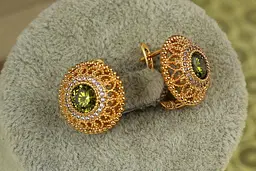 Сережки Xuping Jewelry Бароко з каменем смарагд 1,6 см золотисті - мініатюра 2