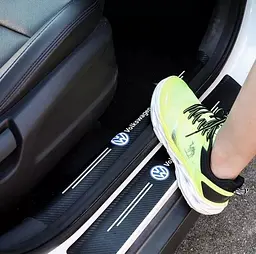 Захисна плівка накладка на пороги для Volkswagen Чорний Карбон 4 шт - мініатюра 7
