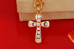 Хрестик Xuping Jewelry з вставленими окремо каменями 2.5 см золотистий