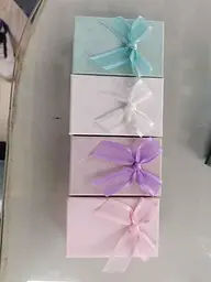Коробка для годинника з бантом 8.5×9×5.5 см 4 кольори