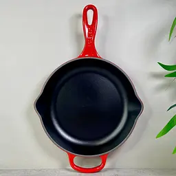 Сковорода универсальная Le Creuset Round Skillet 23 см вишневая 20182230600422